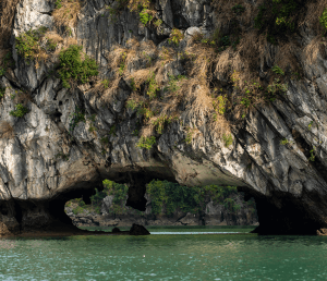 Day 4: Halong – Hanoi